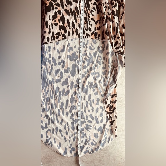 Leopard High Low Blouse - Picture 4 of 5